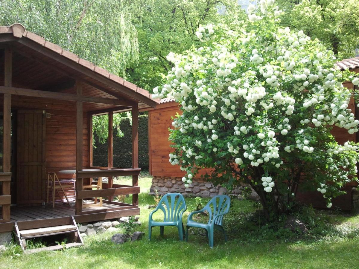 Les chalets Quazemi à Casteil Exterior foto